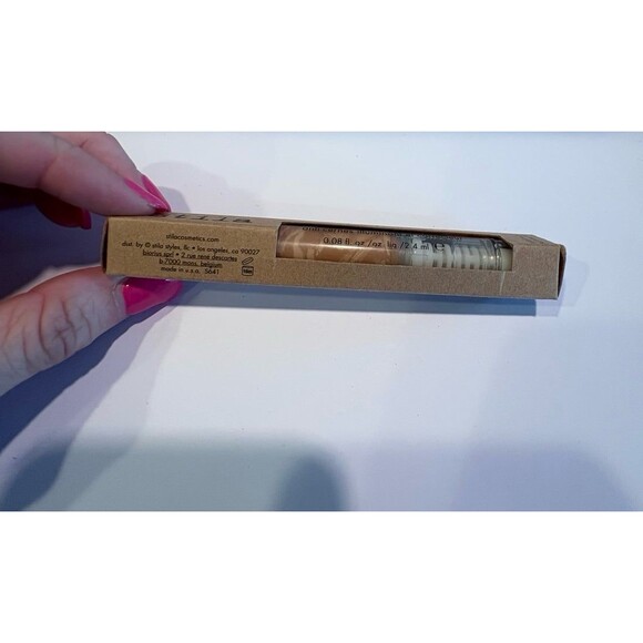 stila brighten correct concealer in tan - Picture 5 of 5